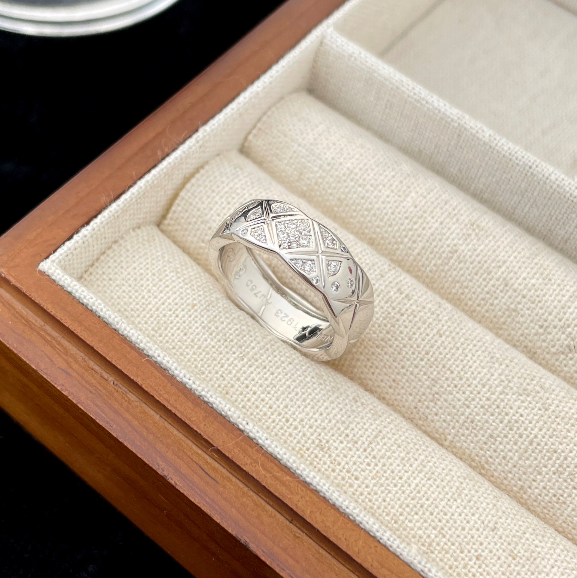 Chanel Crush Ring 6.8MM Gold Cubic Zirconia Quilted