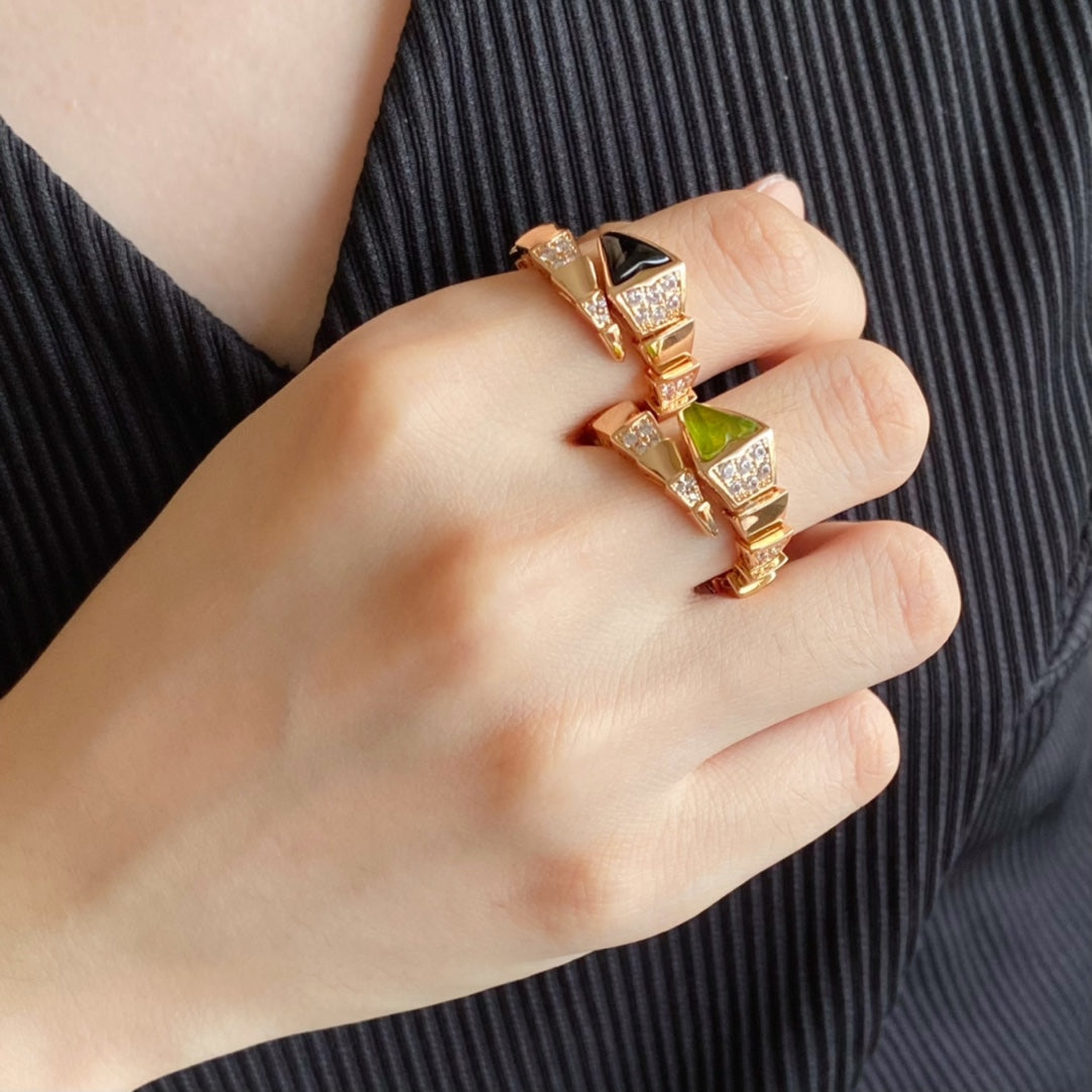 Bvlgari Serpenti Ring Gold Cubic Zirconia Onyx