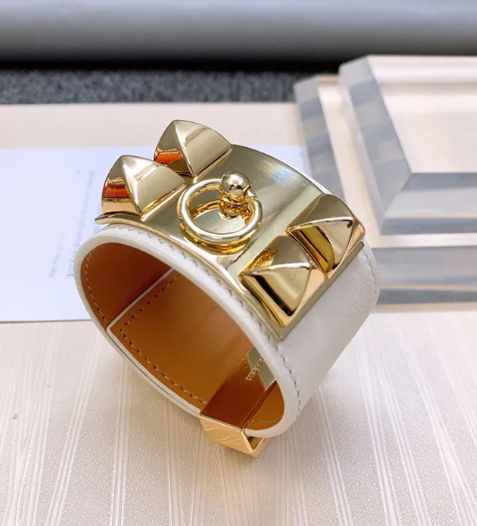 Hermes Collier de Chien Bracelet Leather with Gold Hardware