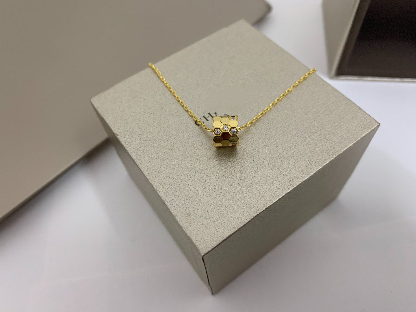 Chaumet Bee Love Cubic Zirconia Necklace