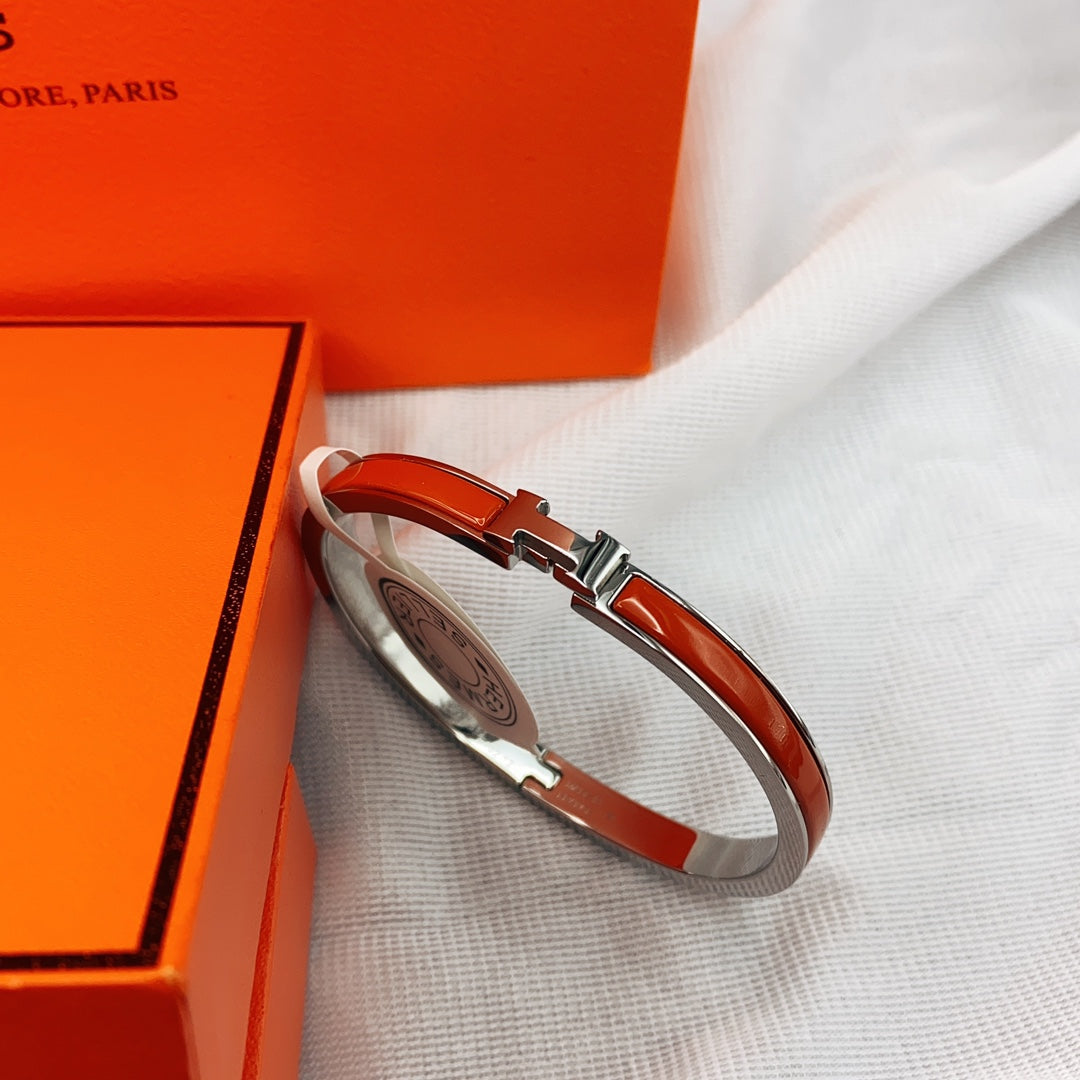 Hermes Classic HM Clic Red 8MM Enamel Bracelet