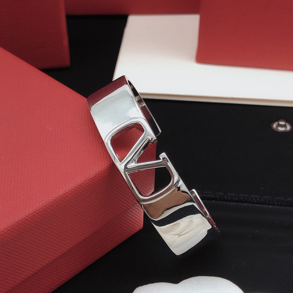 Valentino Cuff 18K Gold Bracelet