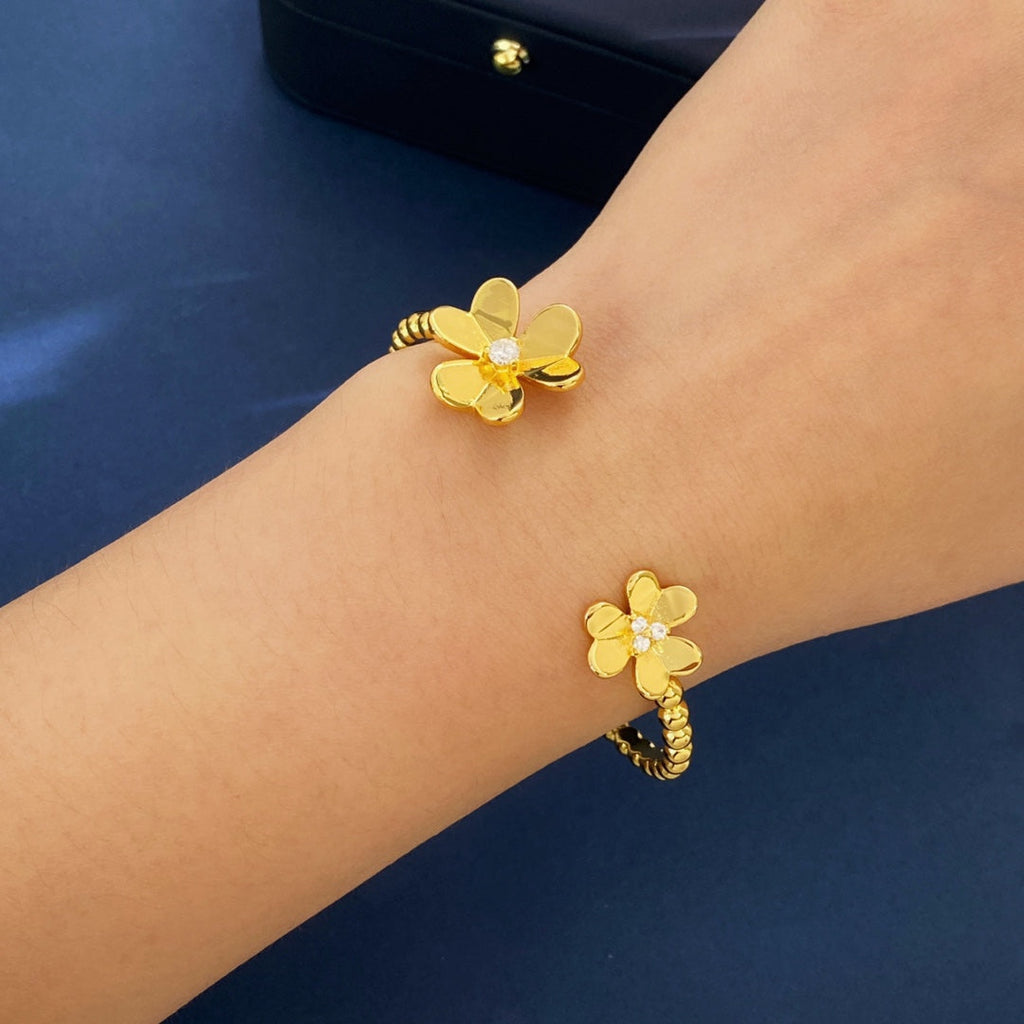 Frivole Open 18K Gold Bracelet