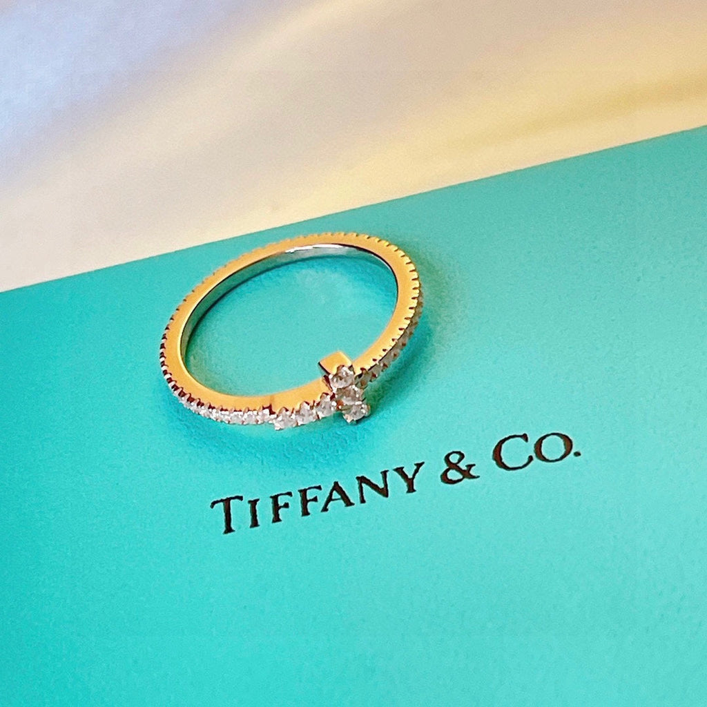 Tiffany Diamond Wire 18K Gold Ring