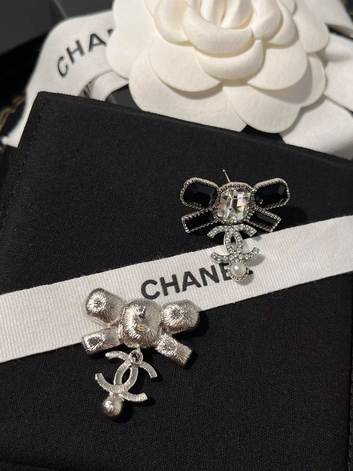 Chanel Black Diamond Square Diamond Panda Two-Tone Double C Pearl Stud Earrings